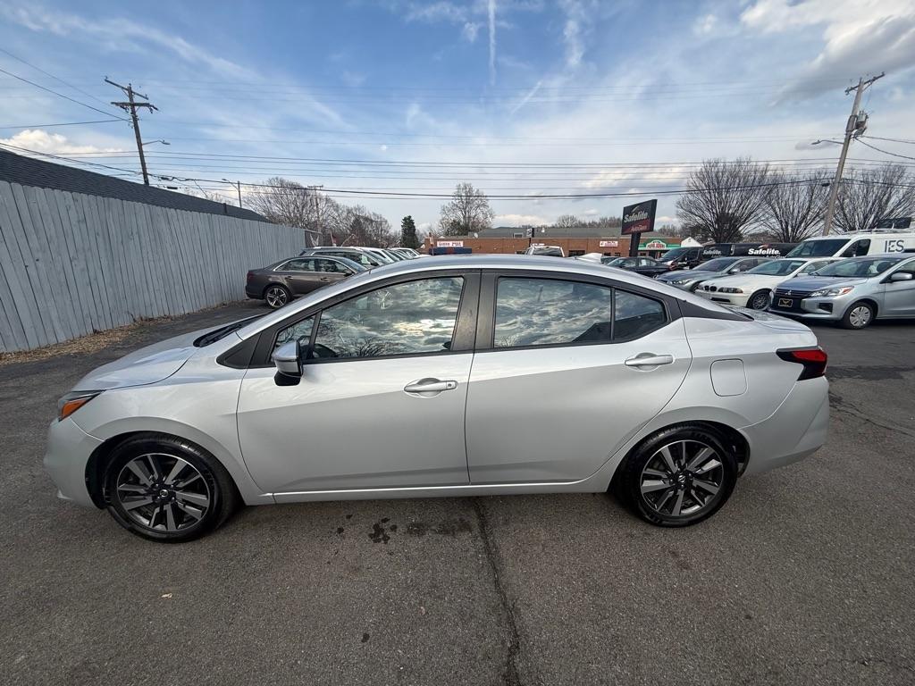 Nissan Versa SV 2021