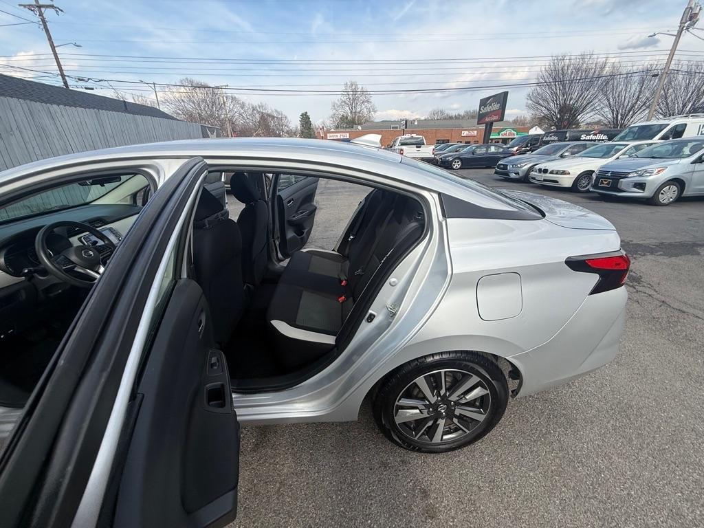 Nissan Versa SV 2021