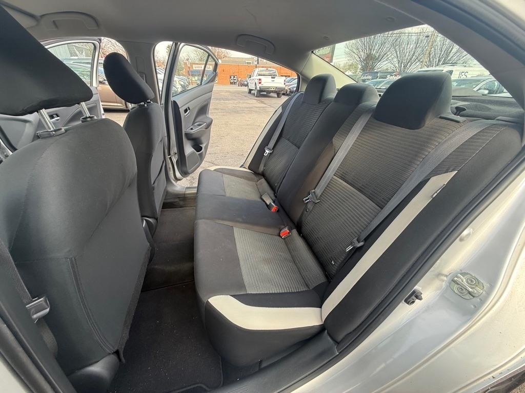 Nissan Versa SV 2021