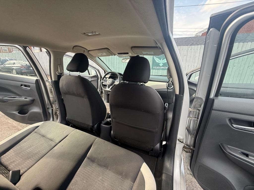 Nissan Versa SV 2021