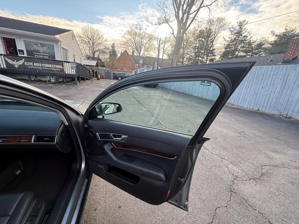 Audi A6 3.2 with Tiptronic 2008