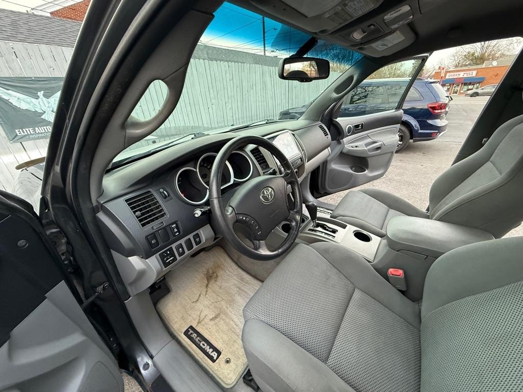 Toyota Tacoma Double Cab Long Bed V6 Auto 4WD 2010