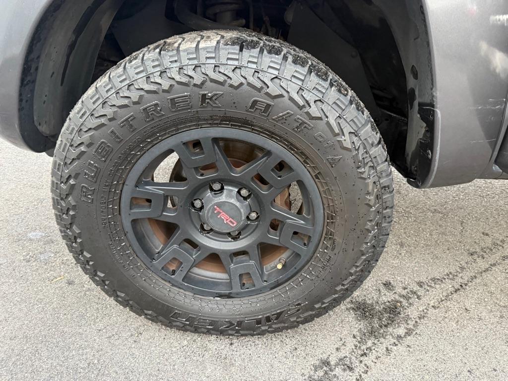 Toyota Tacoma Double Cab Long Bed V6 Auto 4WD 2010