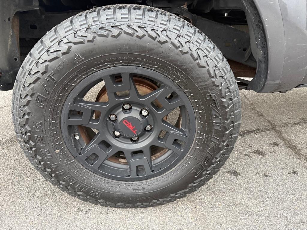 Toyota Tacoma Double Cab Long Bed V6 Auto 4WD 2010