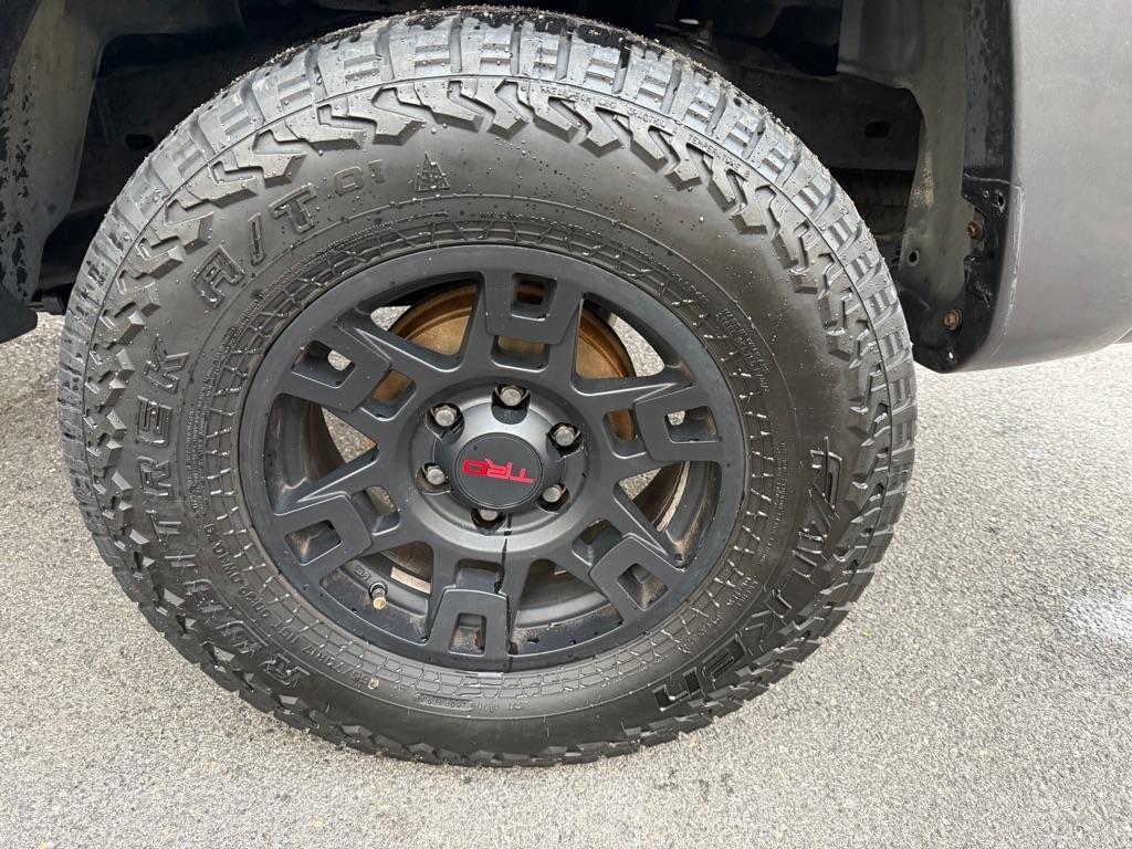 Toyota Tacoma Double Cab Long Bed V6 Auto 4WD 2010