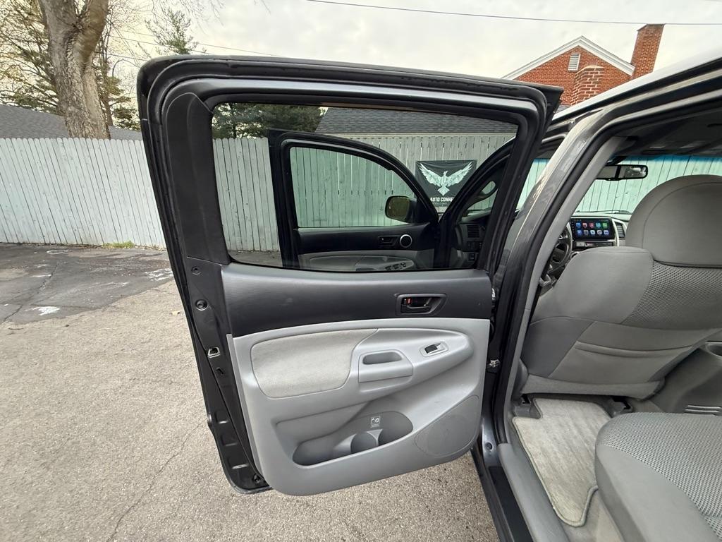 Toyota Tacoma Double Cab Long Bed V6 Auto 4WD 2010