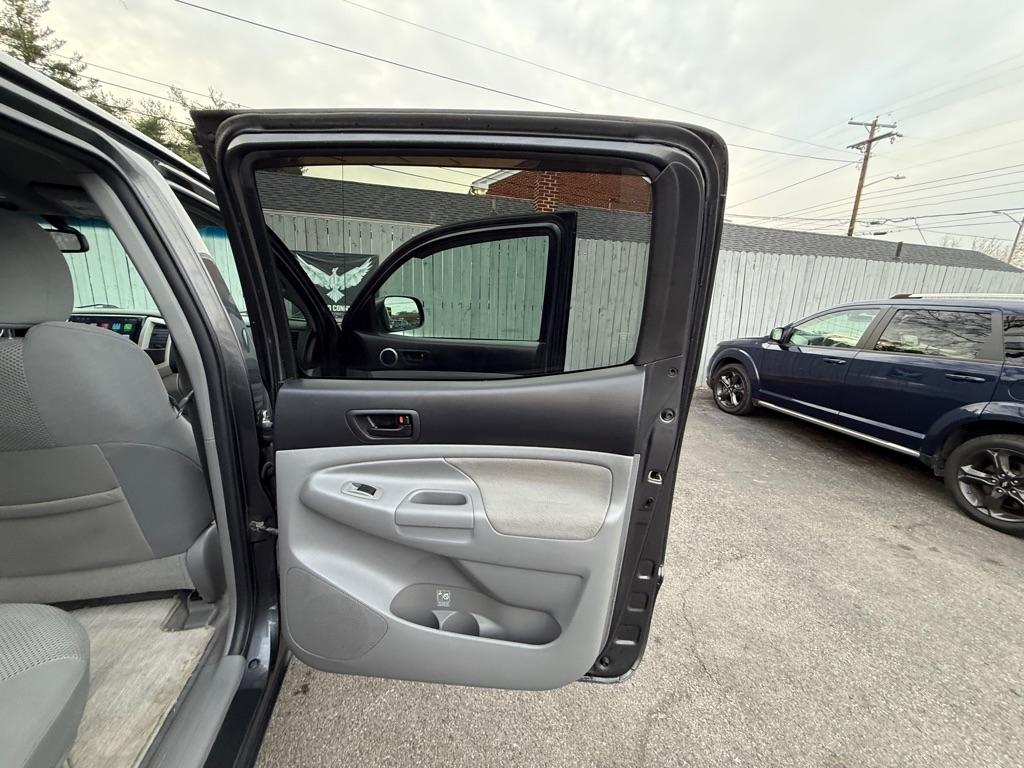 Toyota Tacoma Double Cab Long Bed V6 Auto 4WD 2010