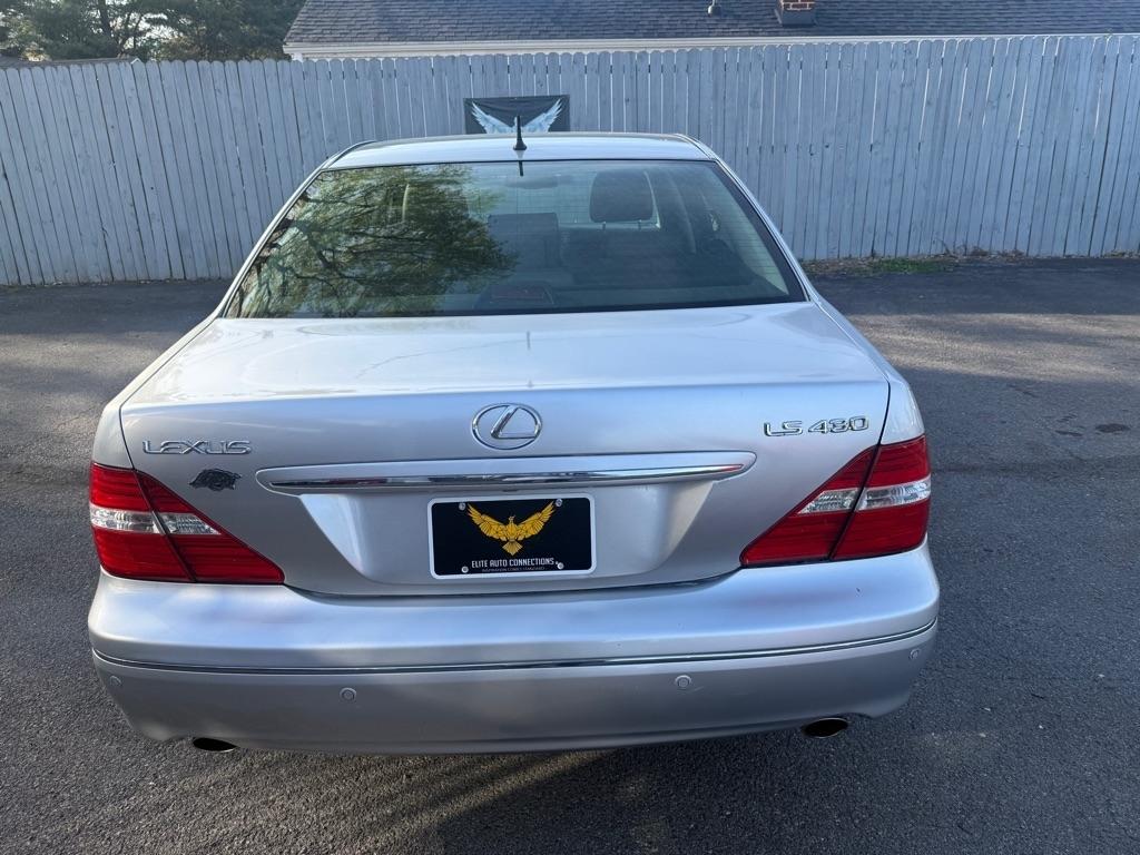 Lexus LS 430 Sedan 2006