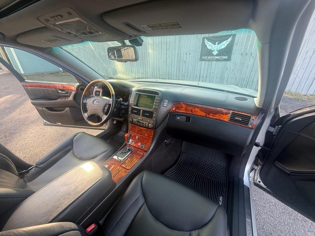 Lexus LS 430 Sedan 2006