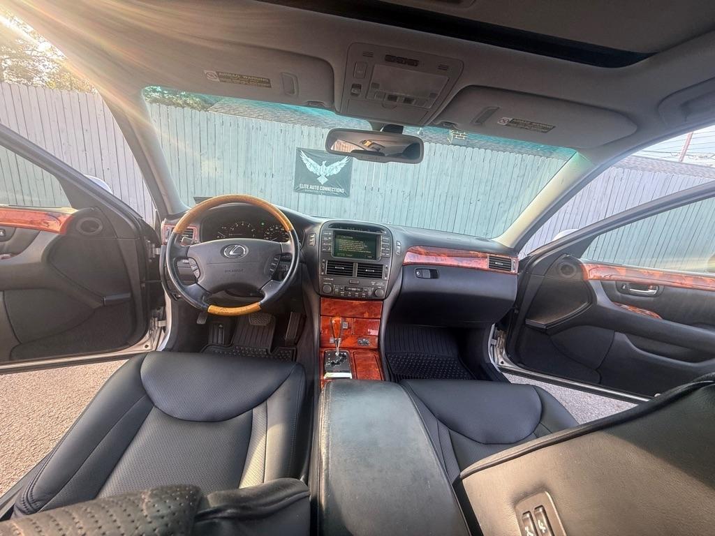 Lexus LS 430 Sedan 2006