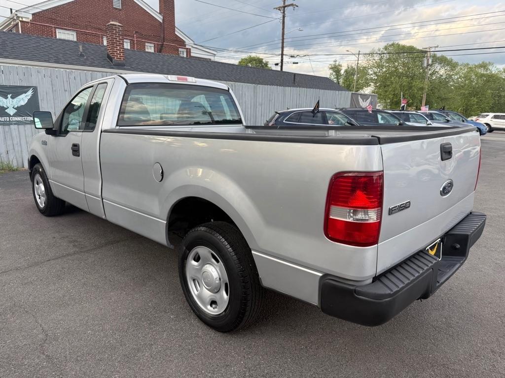 Ford F-150 XL 2WD 2005