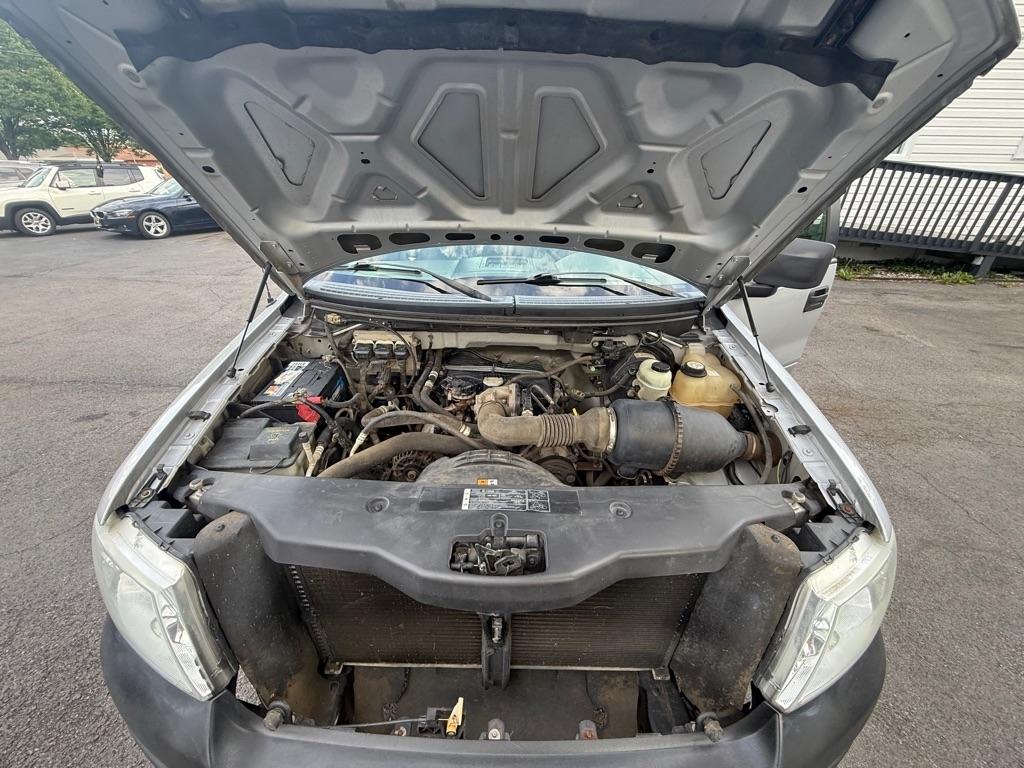 Ford F-150 XL 2WD 2005