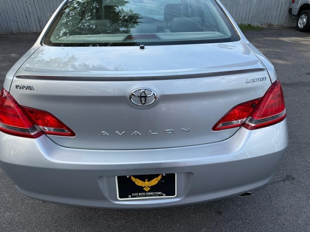 Toyota Avalon Limited 2006