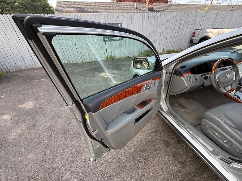 Toyota Avalon Limited 2006