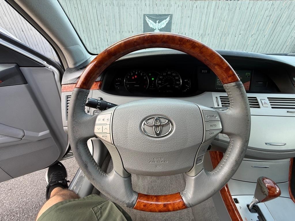 Toyota Avalon Limited 2006