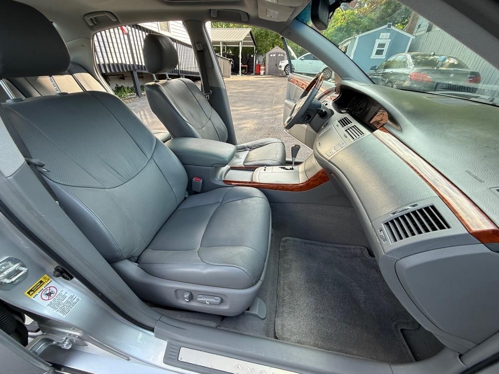 Toyota Avalon Limited 2006