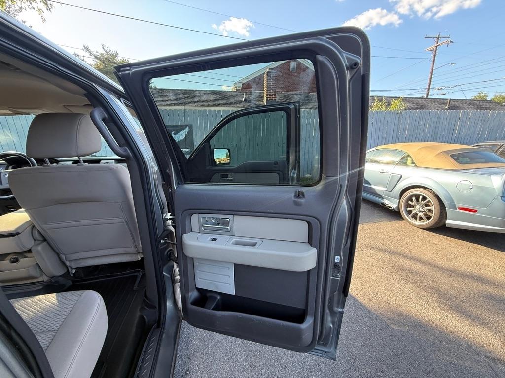 Ford F-150 XLT SuperCrew 5.5-ft. Bed 2WD 2010