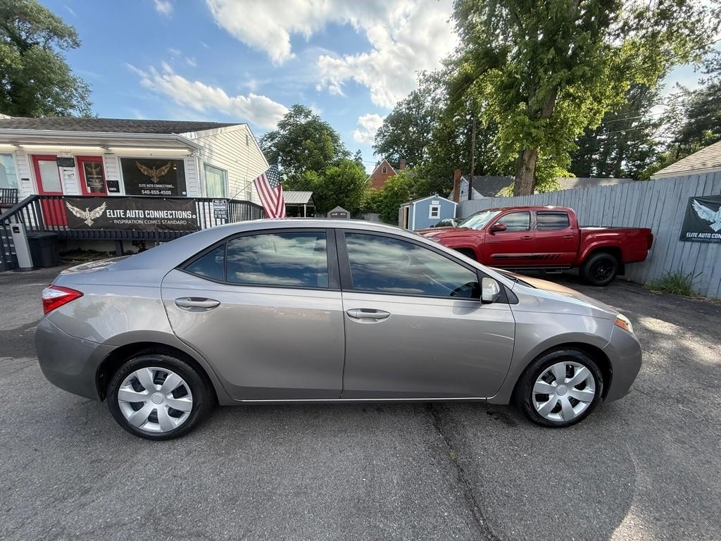 Toyota Corolla LE CVT 2015