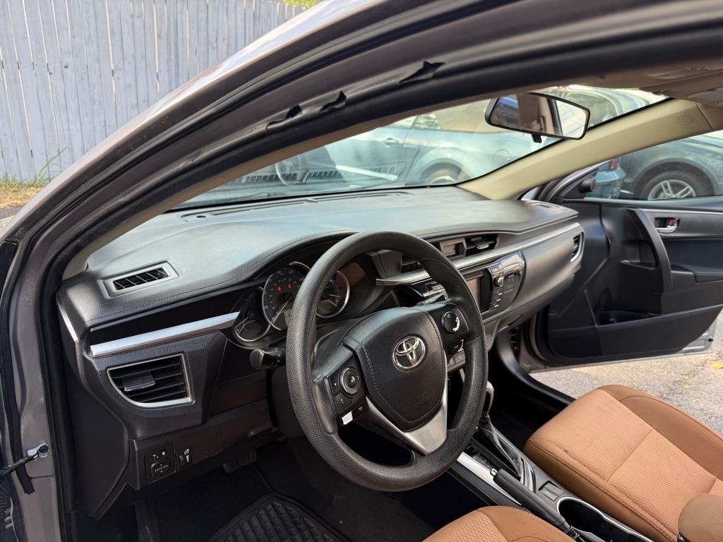 Toyota Corolla LE CVT 2015