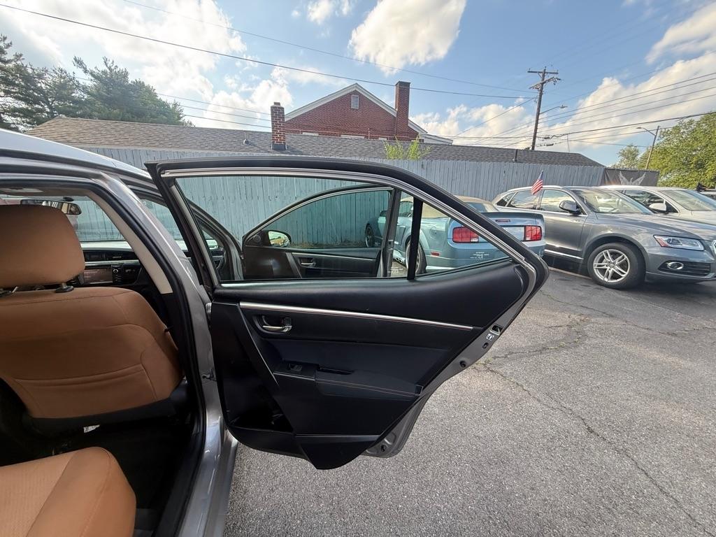 Toyota Corolla LE CVT 2015