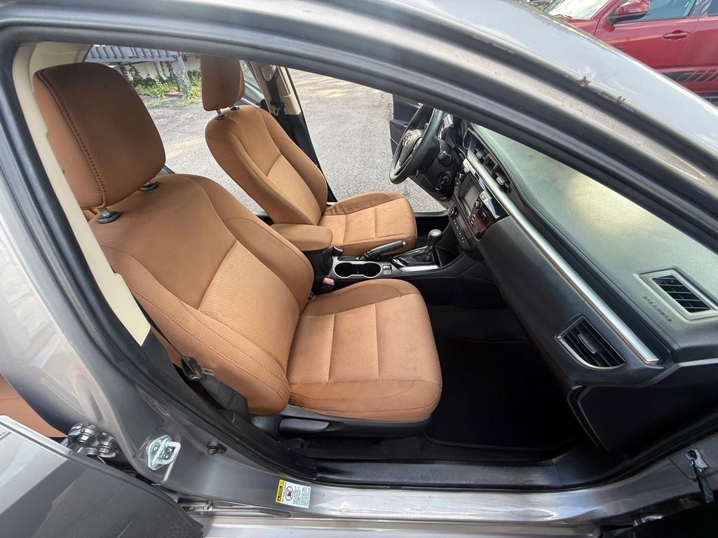 Toyota Corolla LE CVT 2015