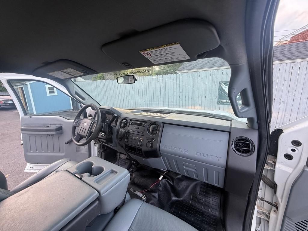 Ford F-350 SD XL 4WD 2011