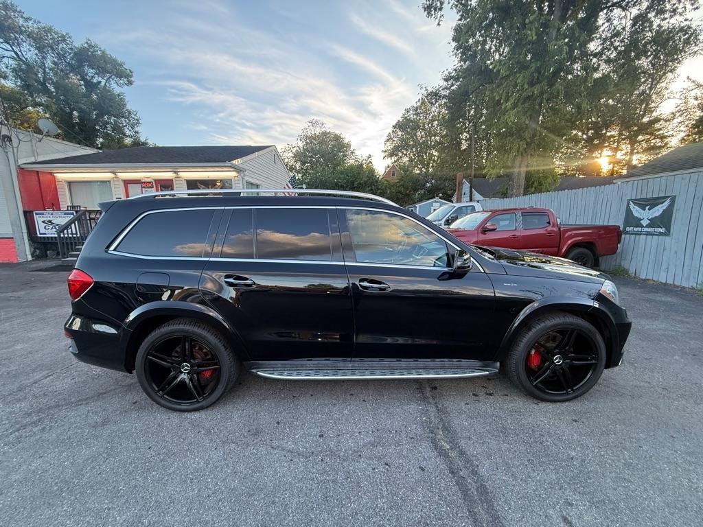 Mercedes-Benz GL-Class GL550 4MATIC 2015
