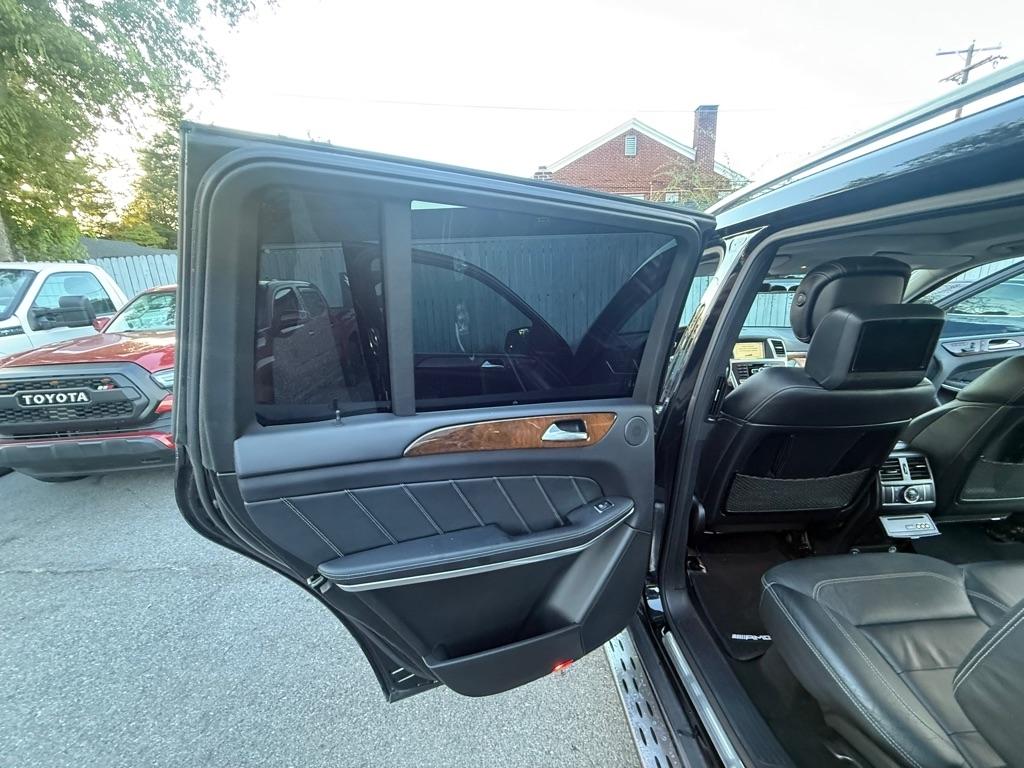 Mercedes-Benz GL-Class GL550 4MATIC 2015