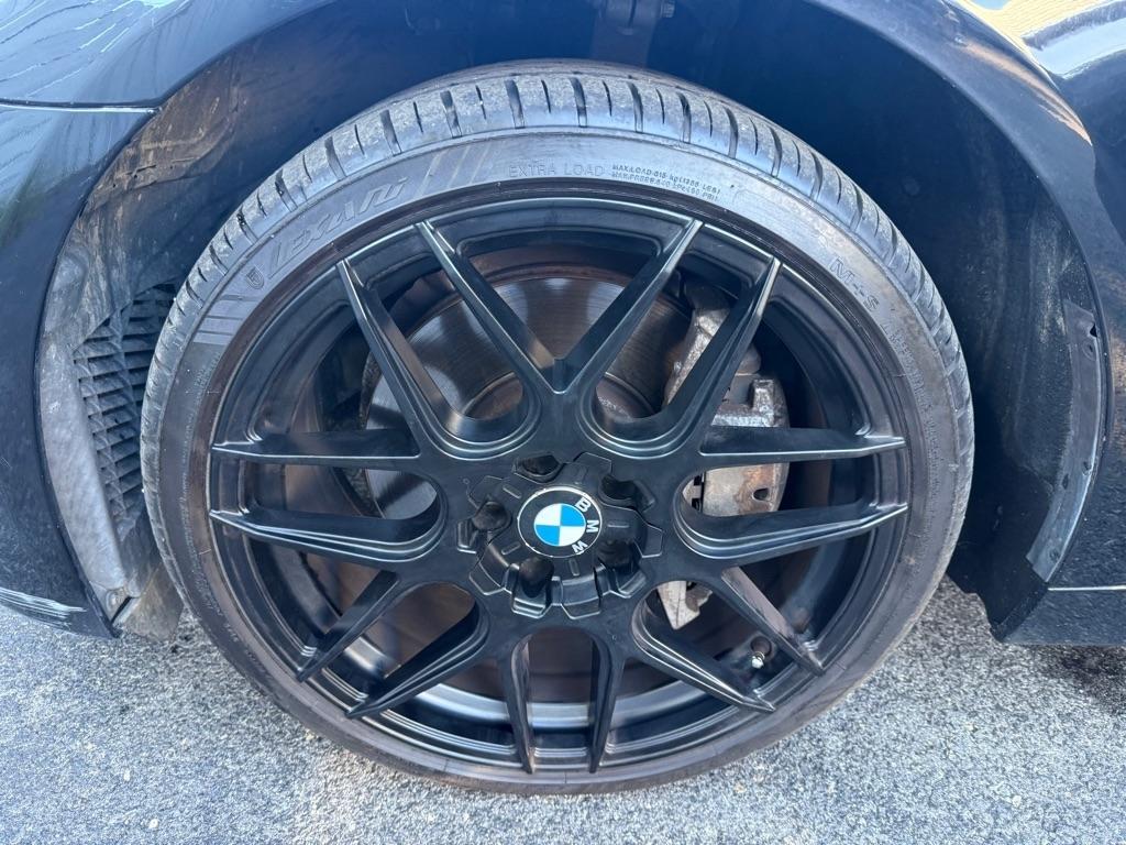 BMW 5-Series 550i 2011