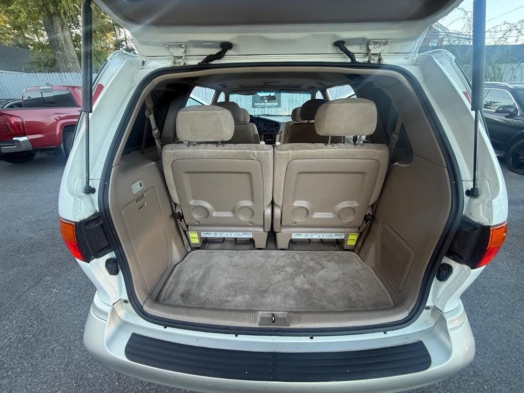 Toyota Sienna XLE 4-Door 2000
