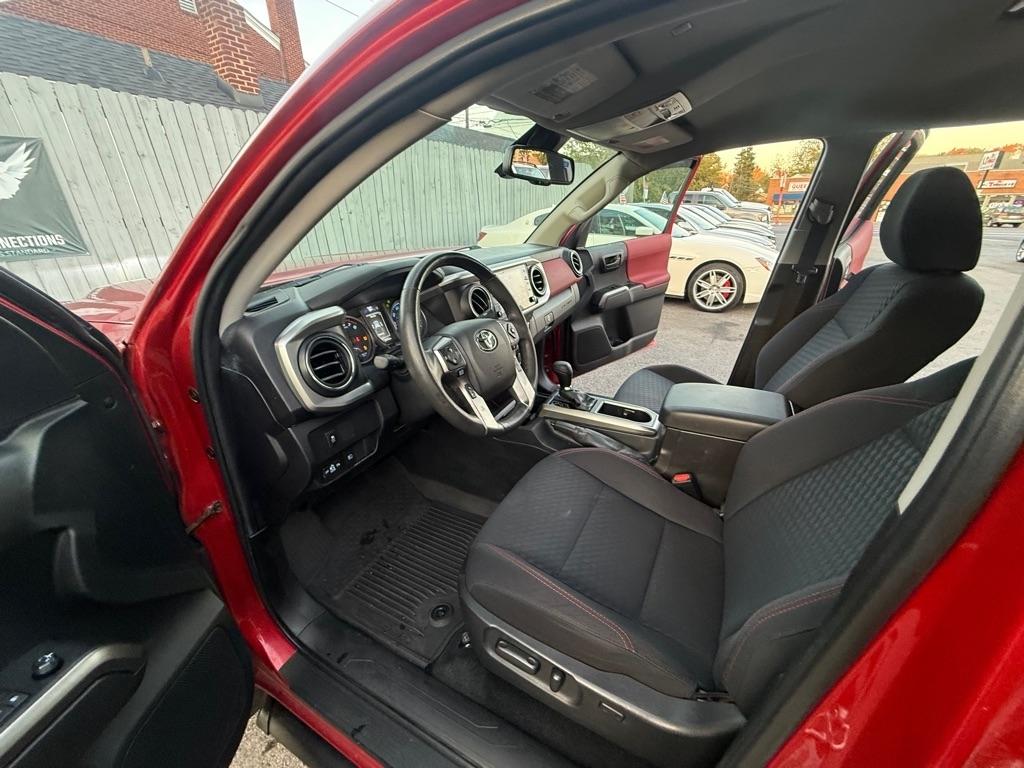 Toyota Tacoma SR5 Double Cab Long Bed V6 6AT 4WD 2022