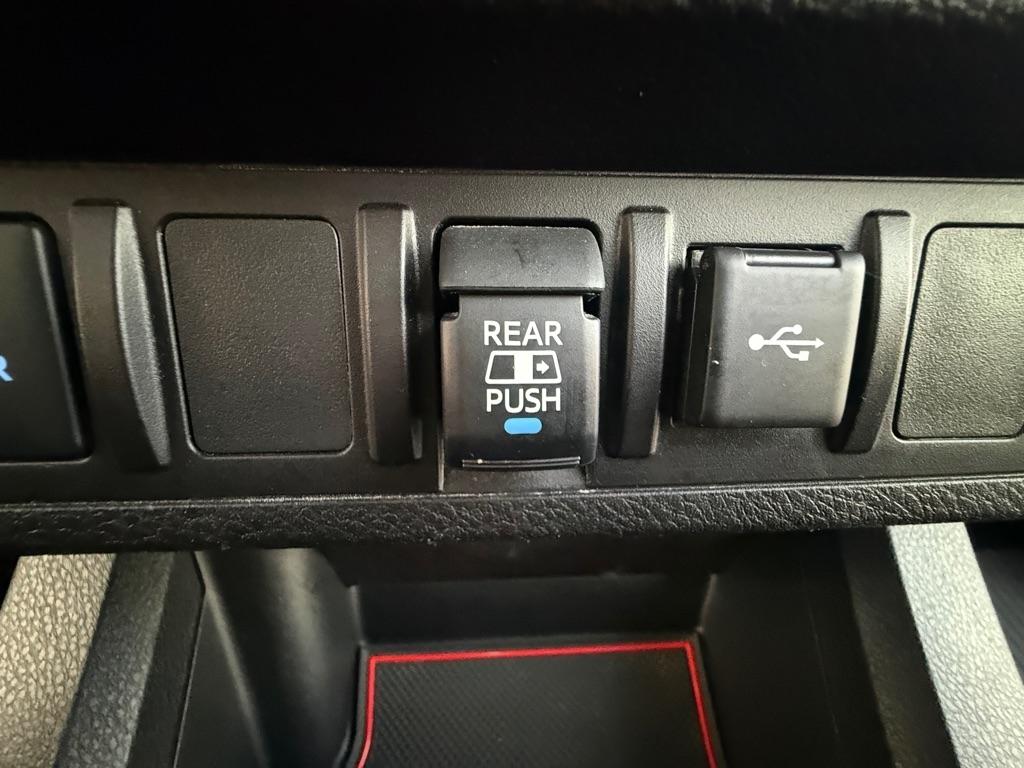Toyota Tacoma SR5 Double Cab Long Bed V6 6AT 4WD 2022