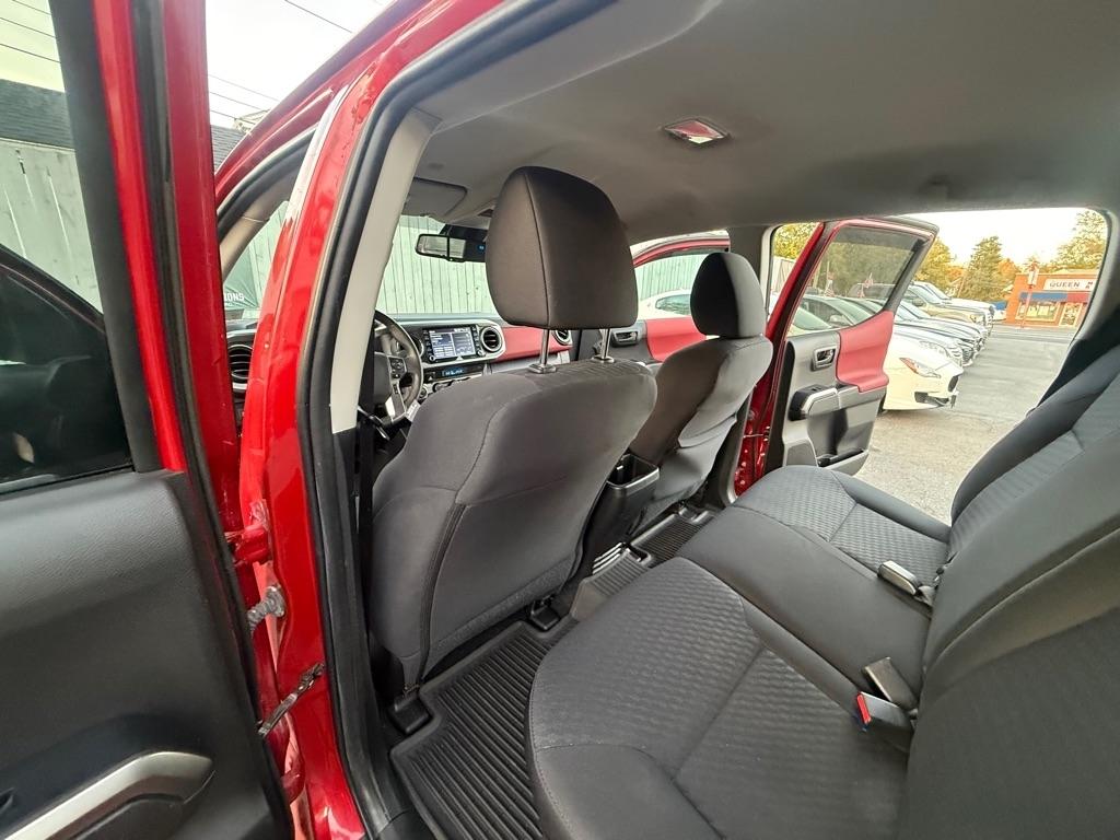 Toyota Tacoma SR5 Double Cab Long Bed V6 6AT 4WD 2022