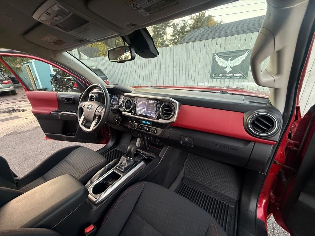 Toyota Tacoma SR5 Double Cab Long Bed V6 6AT 4WD 2022