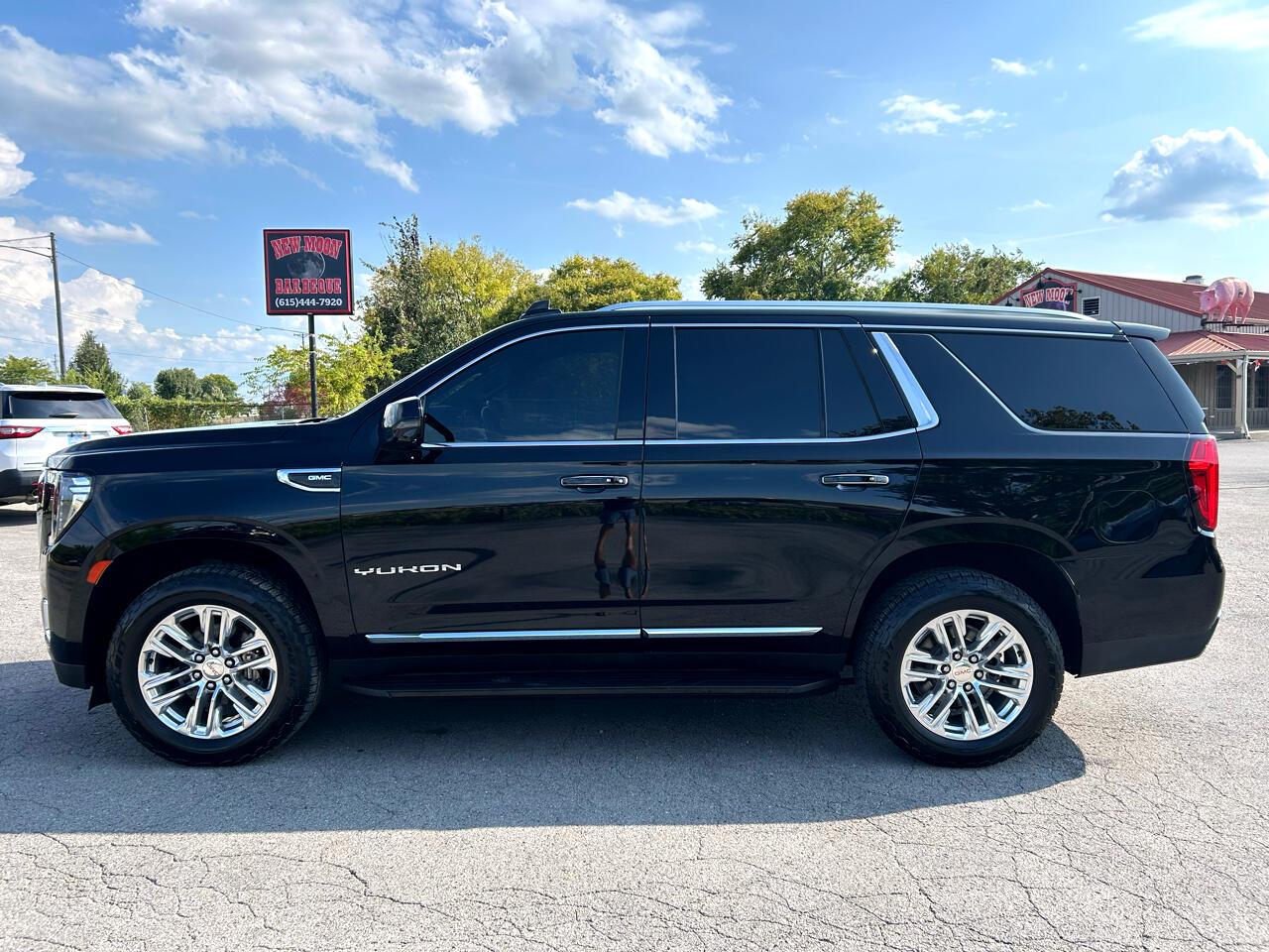 GMC Yukon SLT 2WD 2021