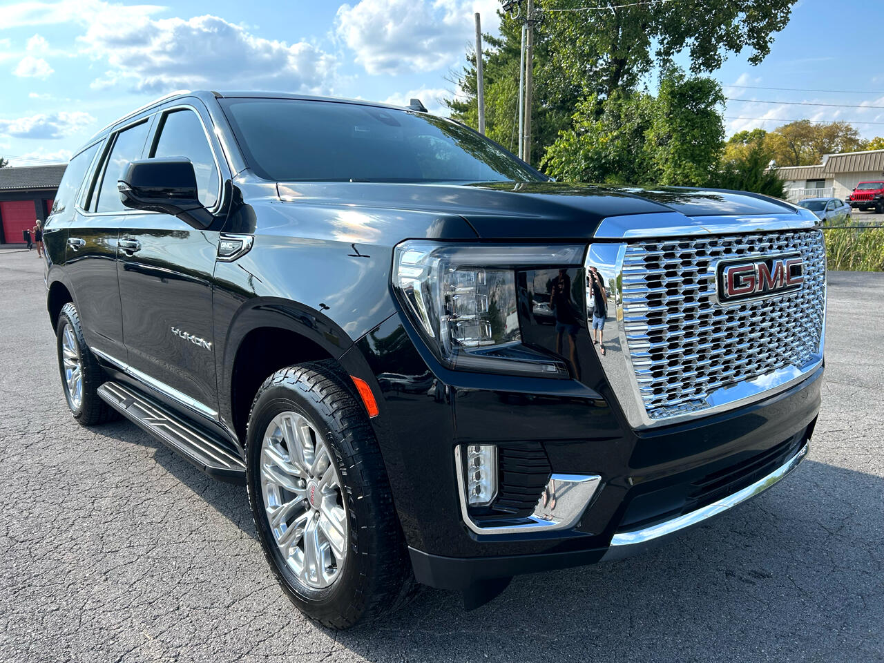 GMC Yukon SLT 2WD 2021