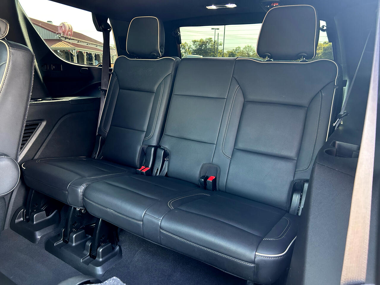 GMC Yukon SLT 2WD 2021