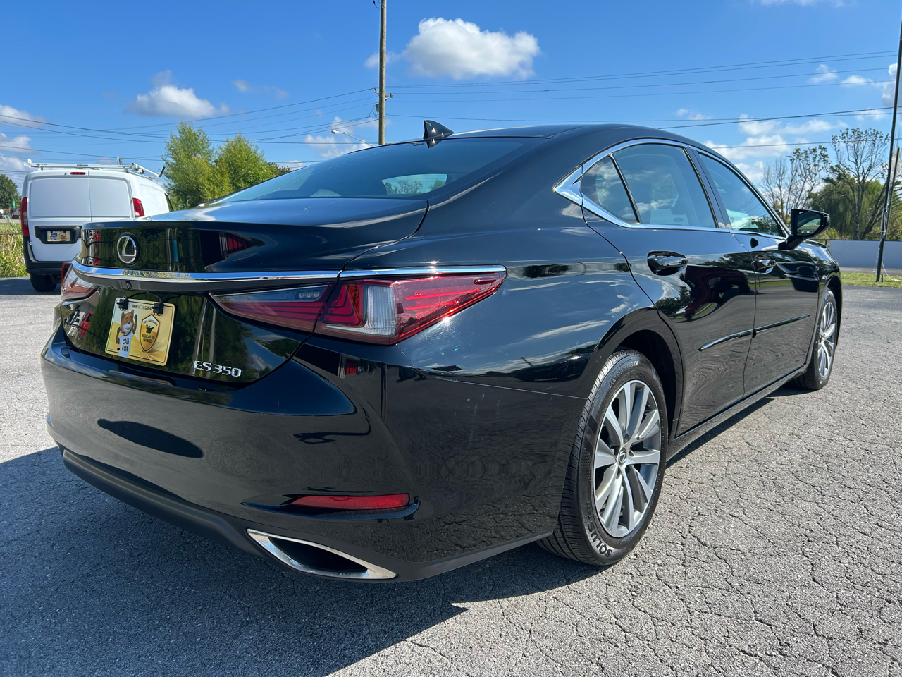 2019 Lexus ES 350 Luxury photo 4