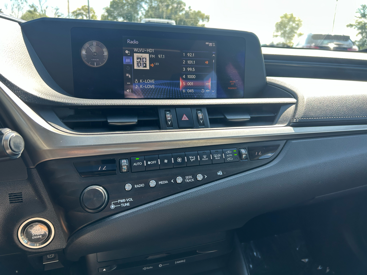 Lexus ES 350 4D Sedan 2019