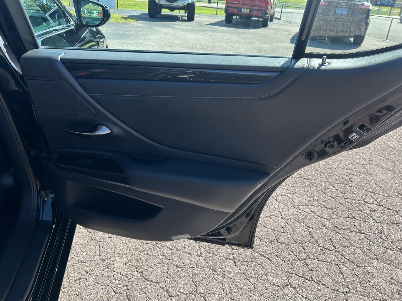 Lexus ES 350 4D Sedan 2019