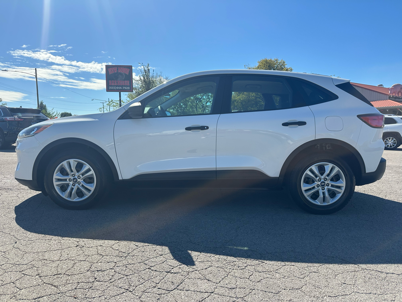 2022 Ford Escape S photo 2