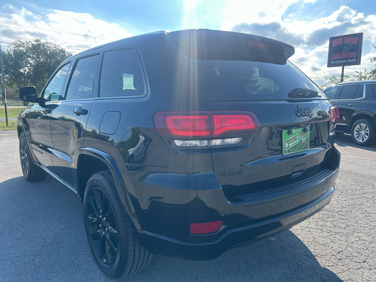 2018 Jeep Grand Cherokee Laredo photo 3