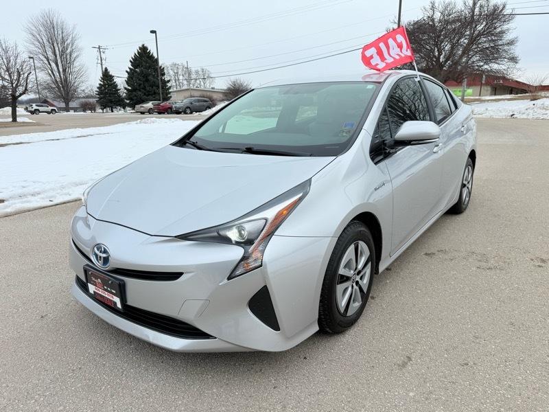 Toyota Prius Two Eco 2016