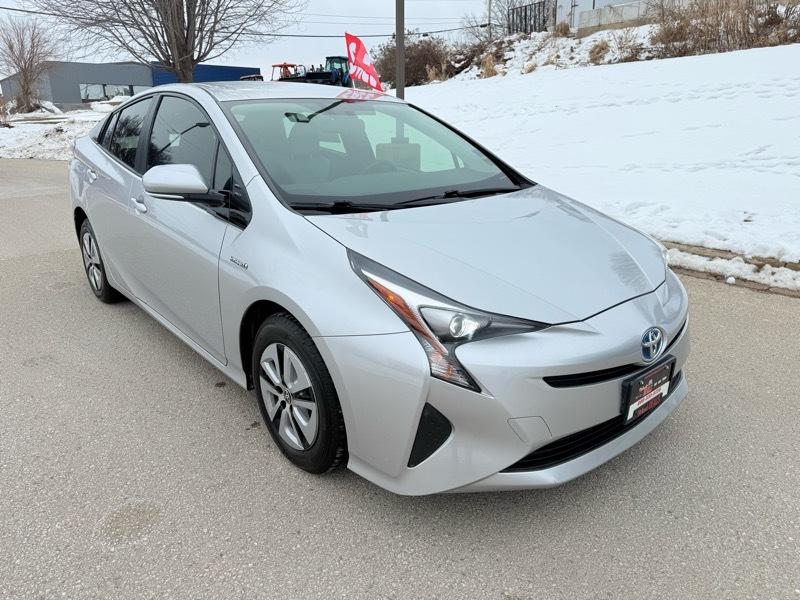 Toyota Prius Two Eco 2016