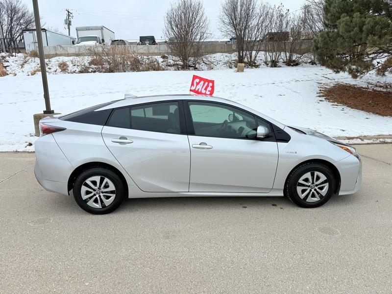 Toyota Prius Two Eco 2016