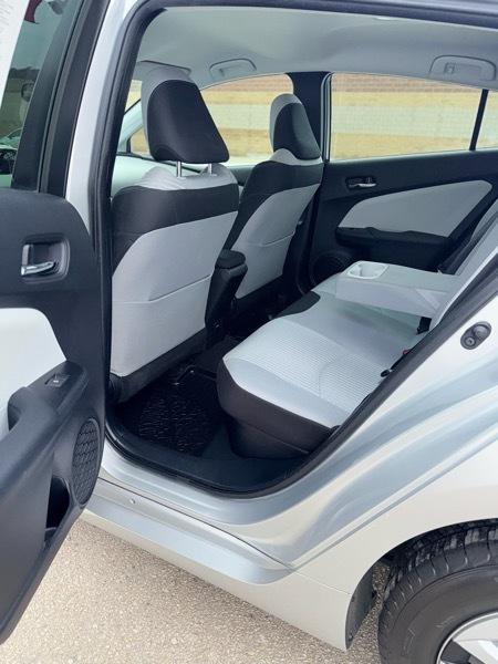 Toyota Prius Two Eco 2016