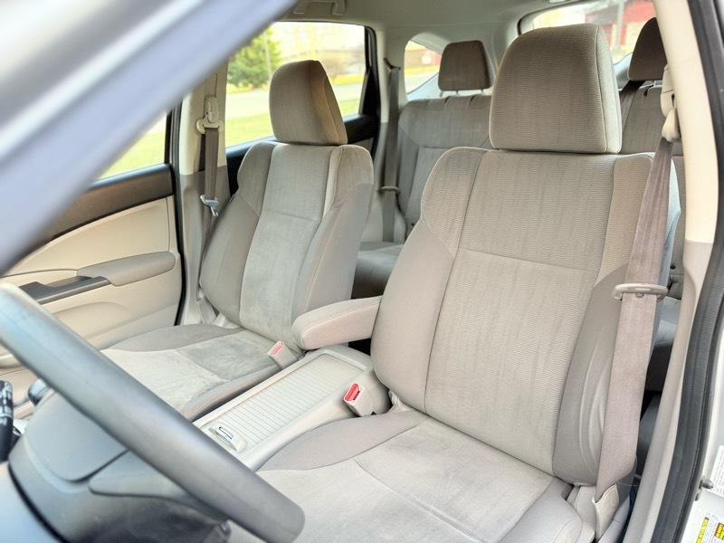 Honda CR-V LX 4WD 5-Speed AT 2013