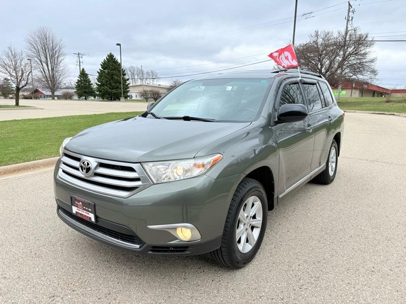 Toyota Highlander Base 4WD 2012