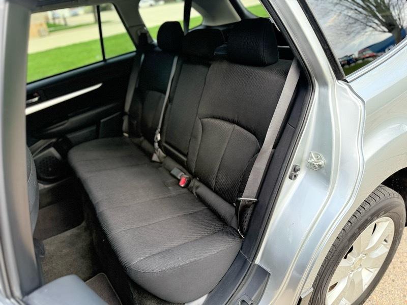 Subaru Outback 2.5i Premium 2012