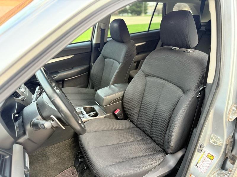 Subaru Outback 2.5i Premium 2012